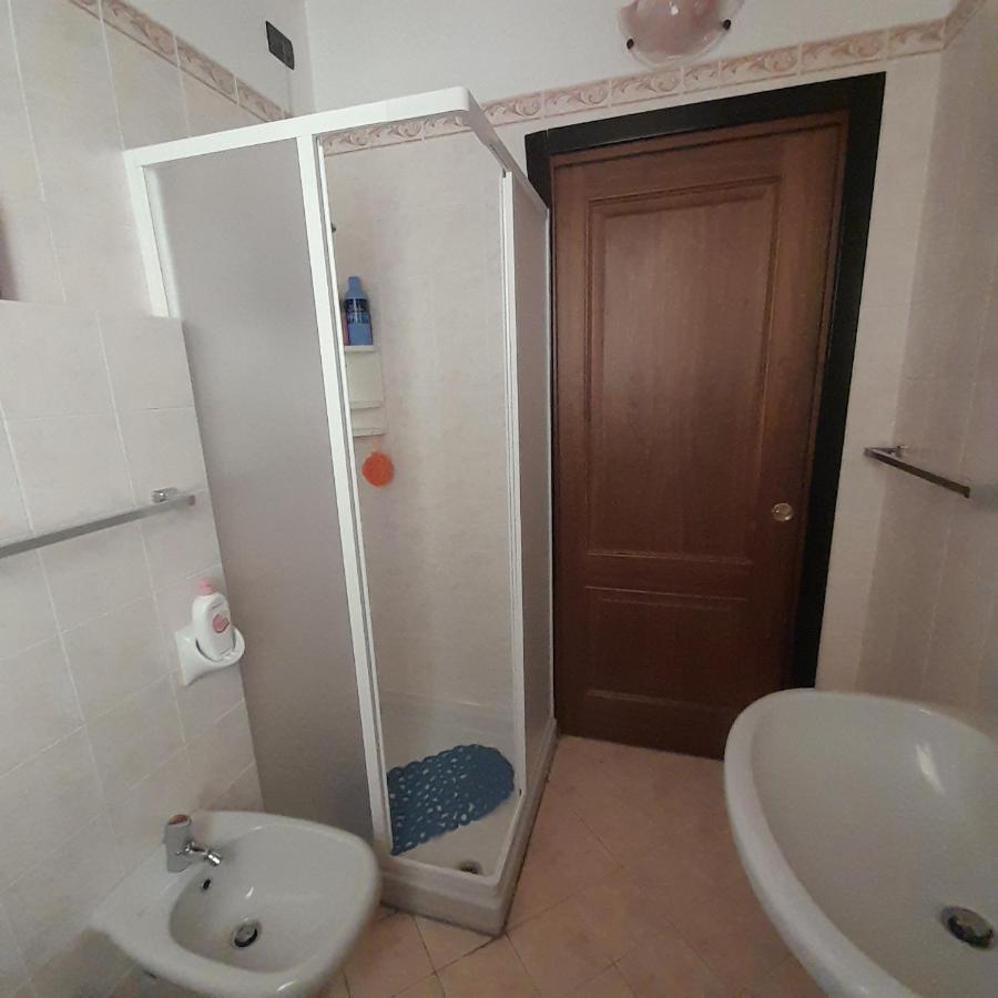 Garda Felice Lägenhet Desenzano del Garda Exteriör bild