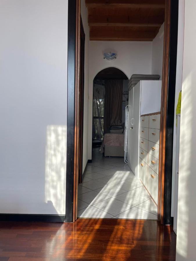 Garda Felice Lägenhet Desenzano del Garda Exteriör bild