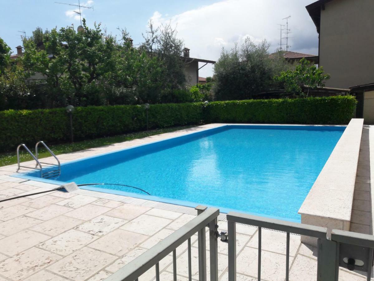 Garda Felice Lägenhet Desenzano del Garda Exteriör bild