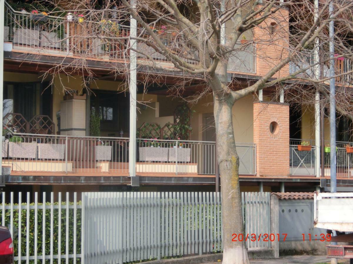 Garda Felice Lägenhet Desenzano del Garda Exteriör bild