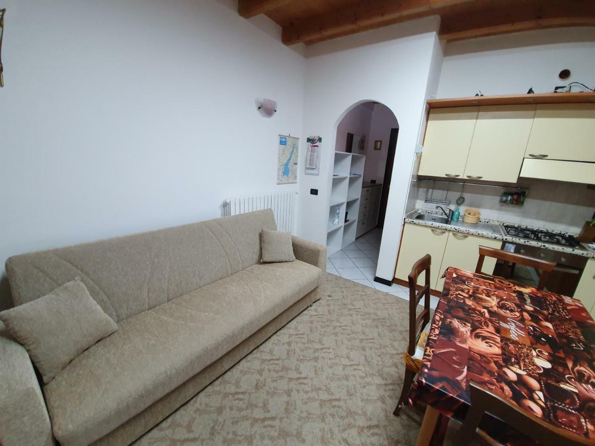 Garda Felice Lägenhet Desenzano del Garda Exteriör bild